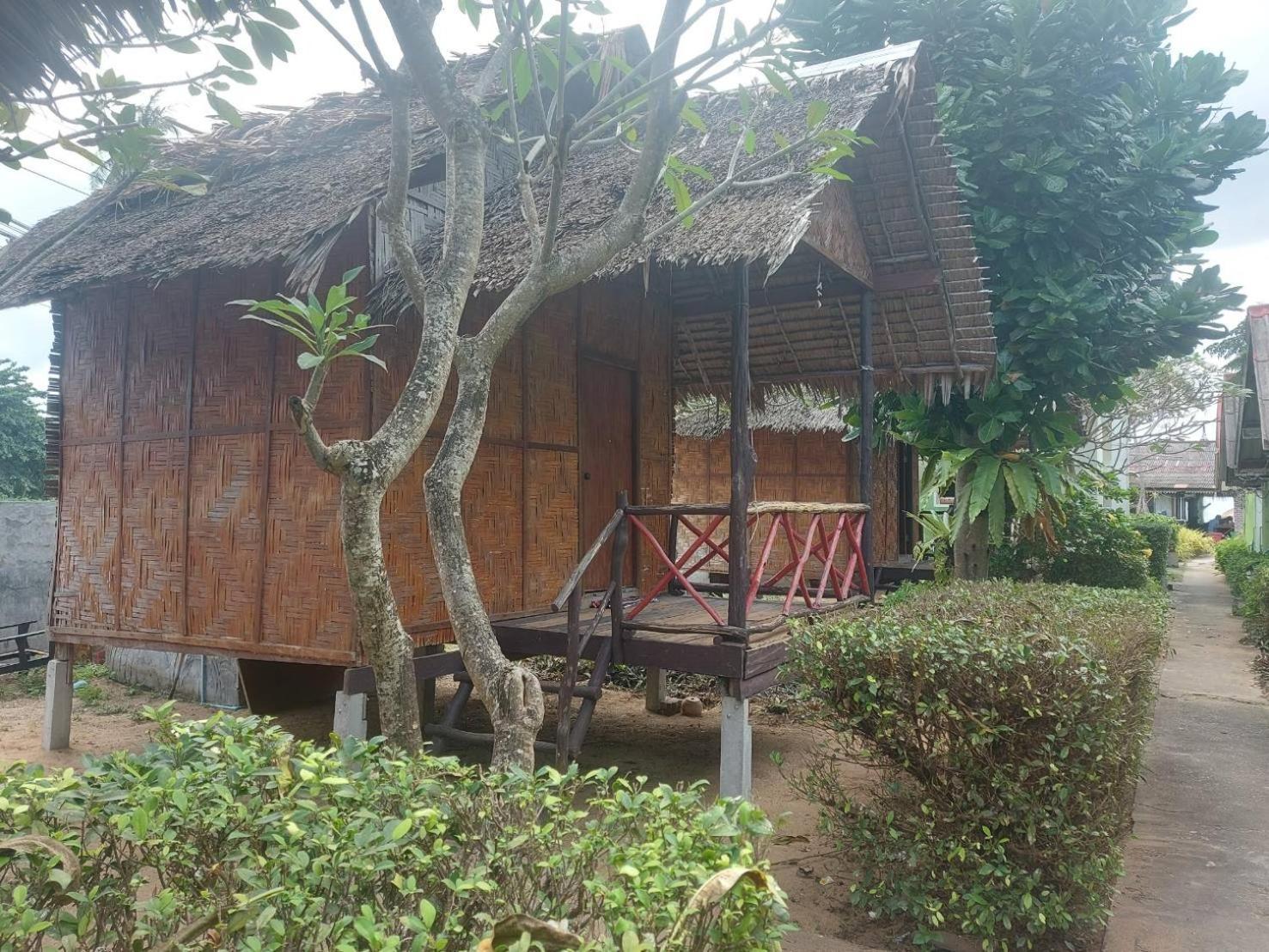 Blue Andaman Lanta Resort Koh Lanta Room photo