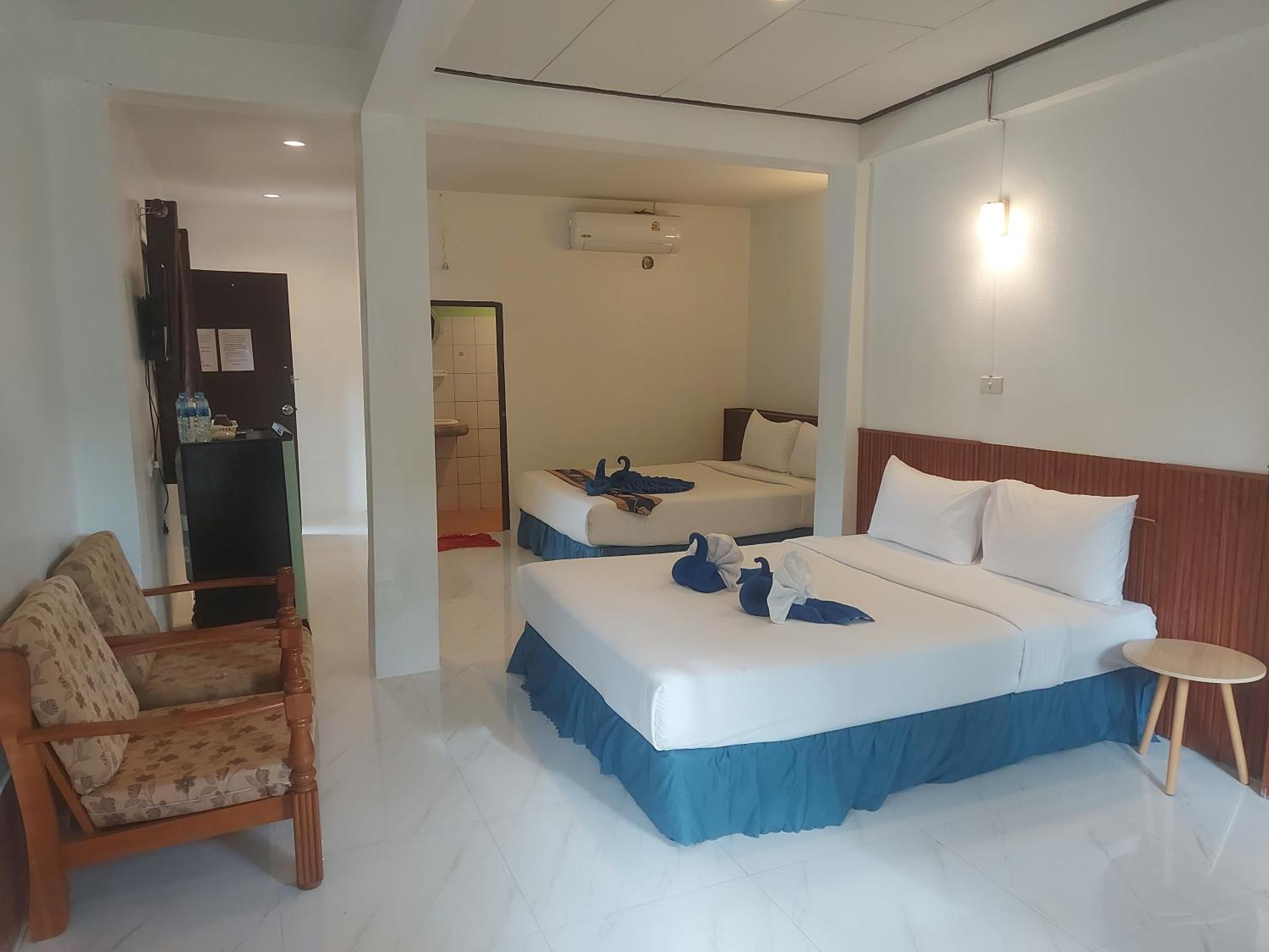Blue Andaman Lanta Resort Koh Lanta Exterior photo