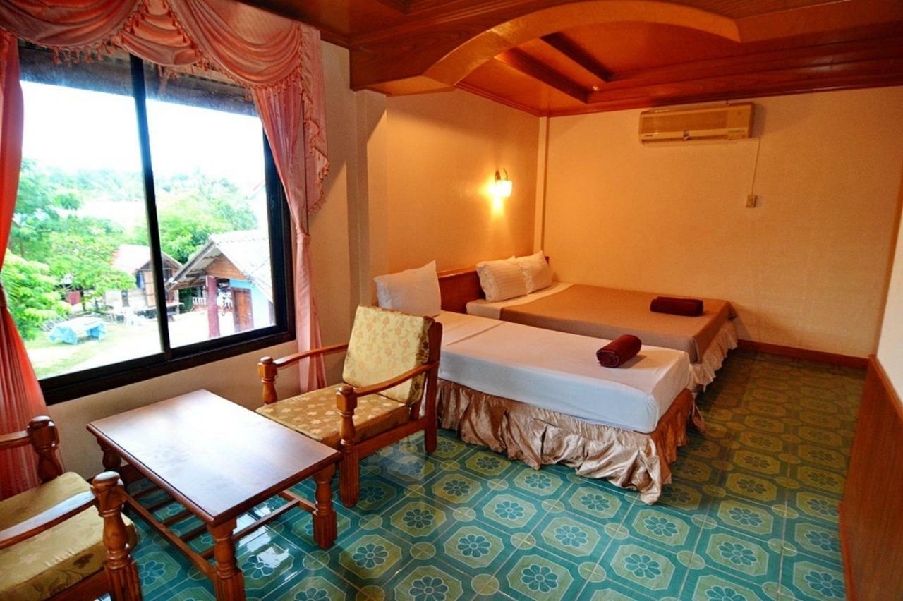 Blue Andaman Lanta Resort Koh Lanta Exterior photo