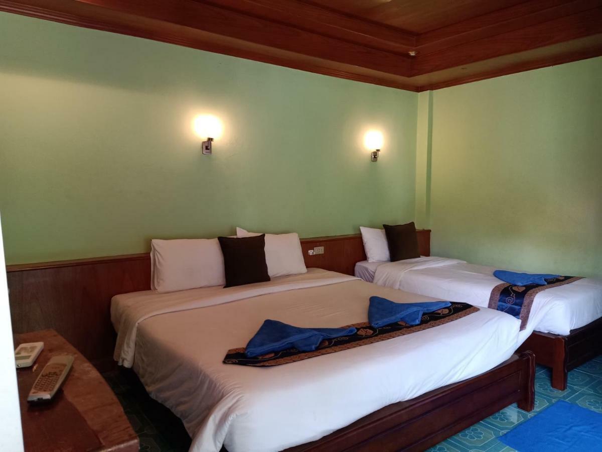 Blue Andaman Lanta Resort Koh Lanta Exterior photo